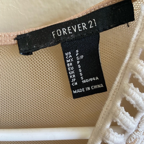 Pretty Dress - Picture 3 of 4